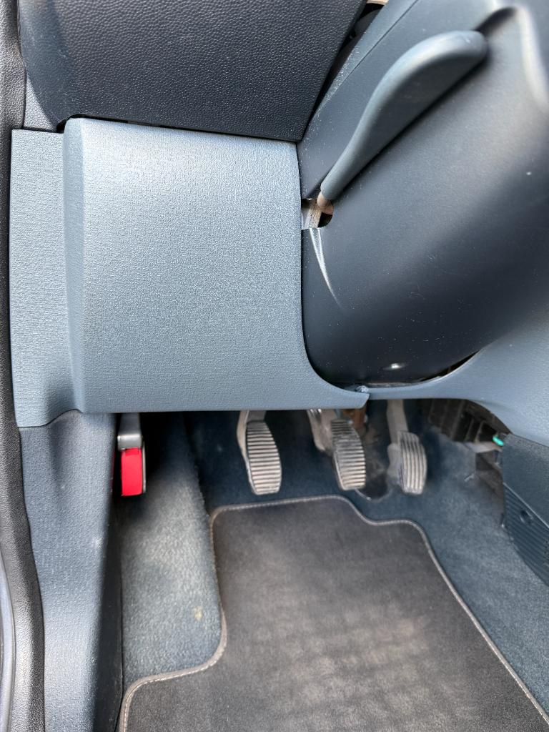 Ford KA 1.2 titanium - airco - nieuwe distributie