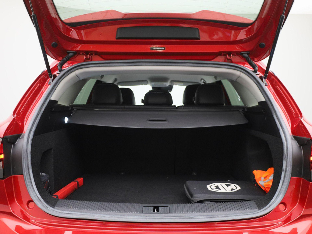 MG 5 standard range luxury 50 kwh | navigatie | leder | apple carplay / and