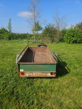 Aanhanger enkelasser