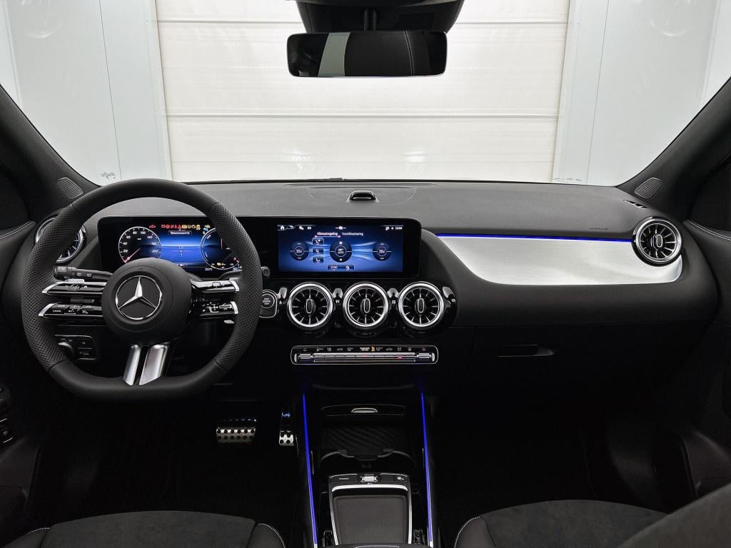 Mercedes-Benz Gla-klasse 250 e 140 year edition | plus pakket | parkeerpakk