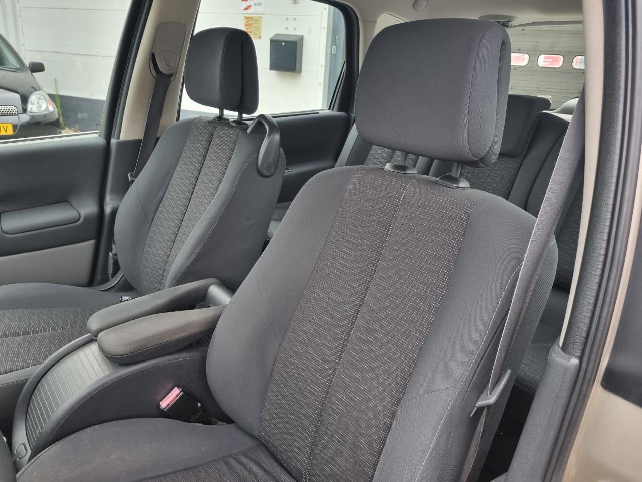 Renault Scénic 1.6-16V Tech Line | 2e Eigenaar | Keyless Go | Trekhaak