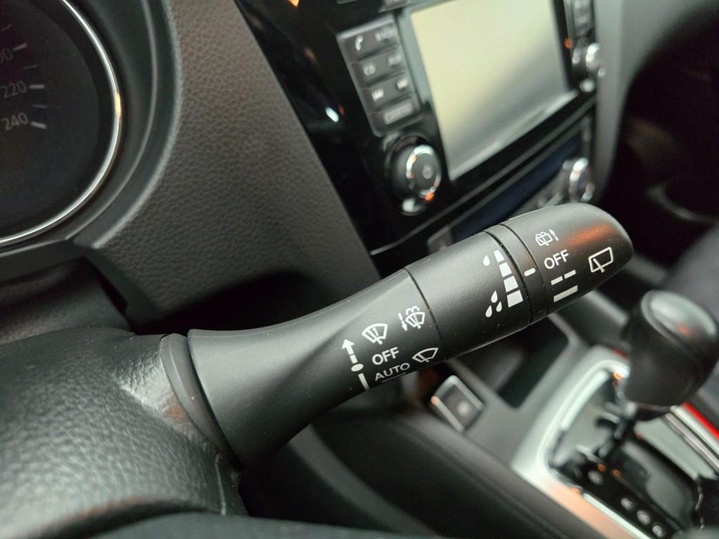 Nissan Qashqai occasion automaat | met trekhaak en parkeercamera | tweedeha
