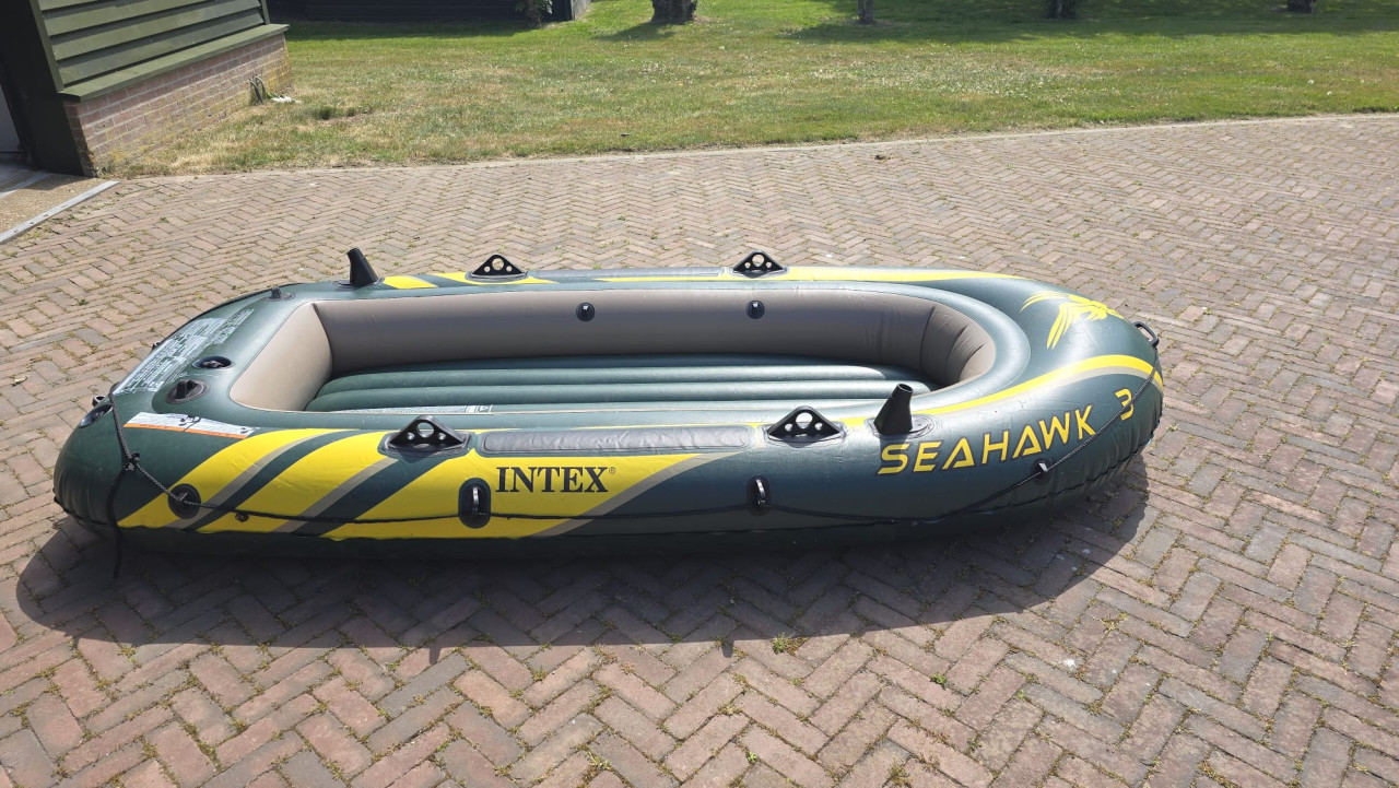 Intex Seahawk 3 rubber boot