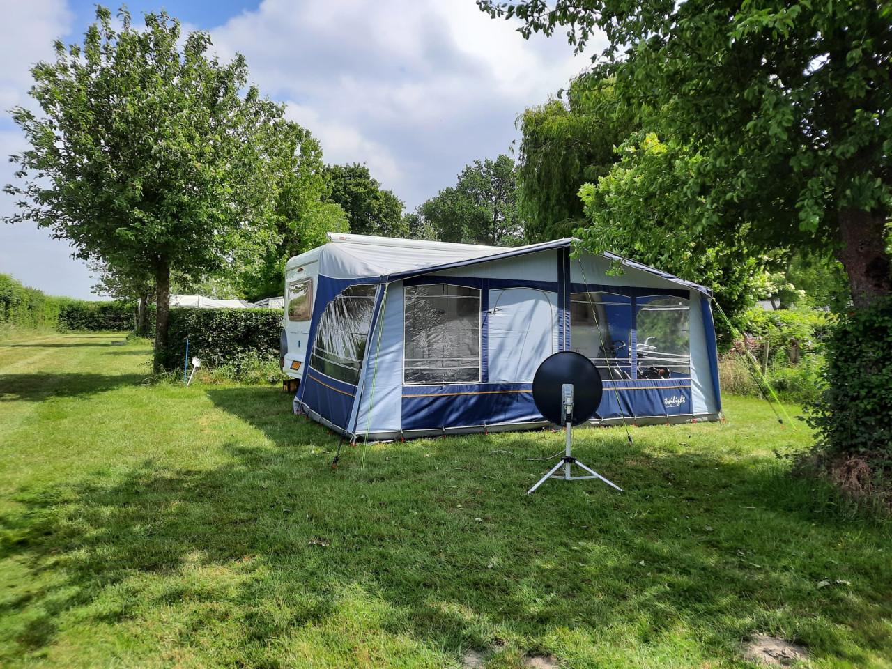 Zeer complete caravan Knaus Azur