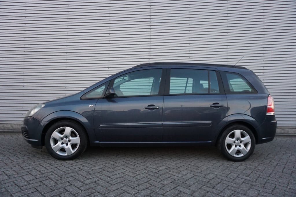 Opel Zafira 1.8 executive 7-persoosn / airco / navi / cruise / elektr. rame