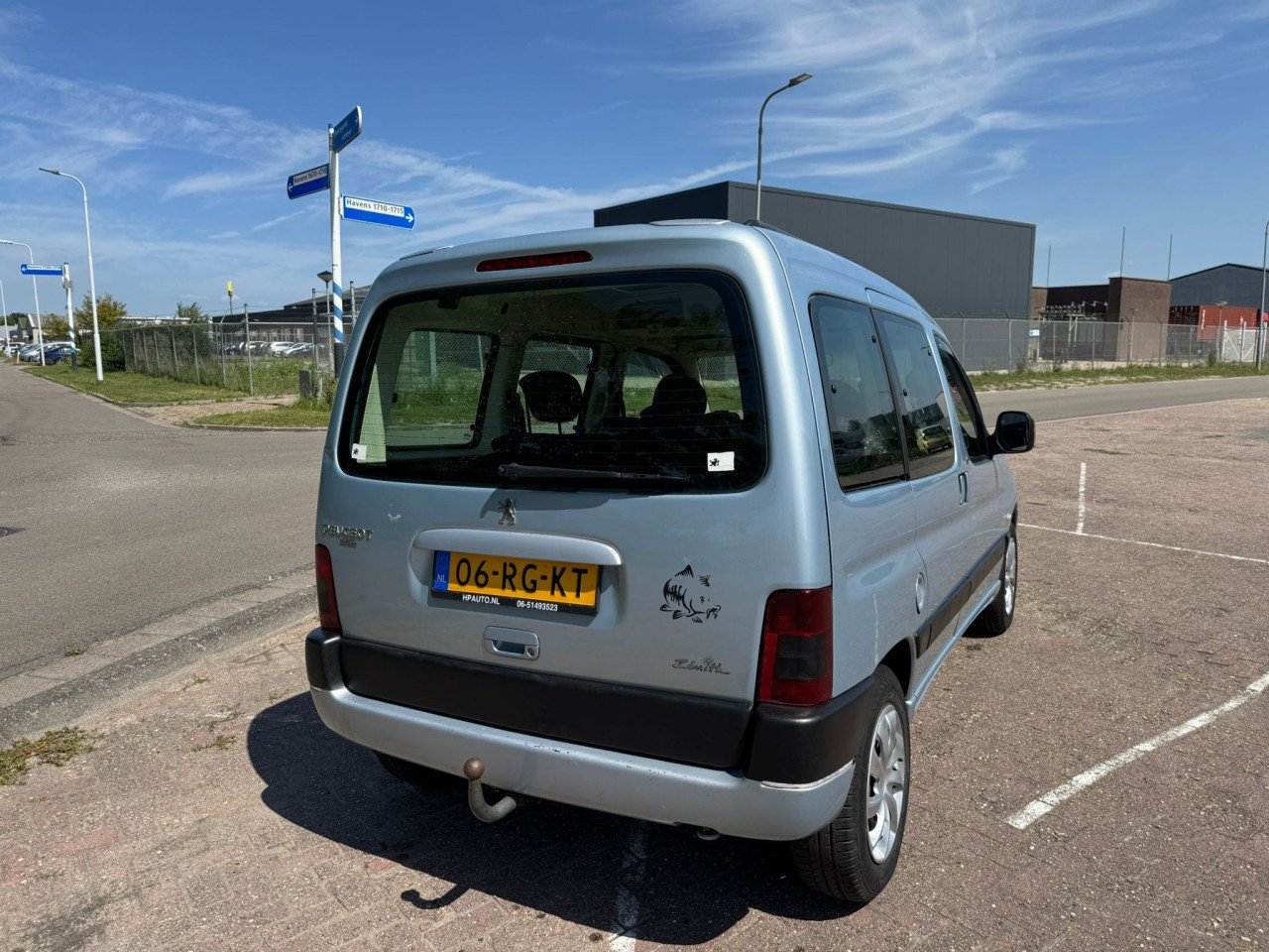 Peugeot partner 1600 benzine bj 2006 1750 euro