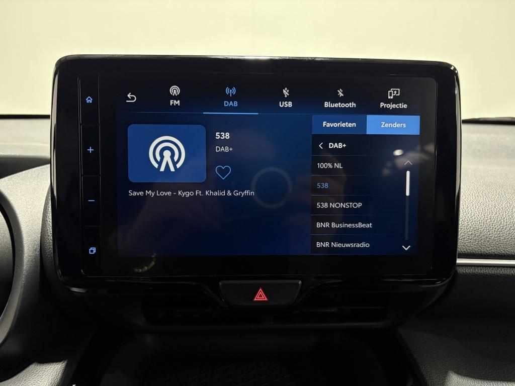 Toyota Yaris Cross 1.5 hybrid first edition | bsm | stoelverwarming | camer