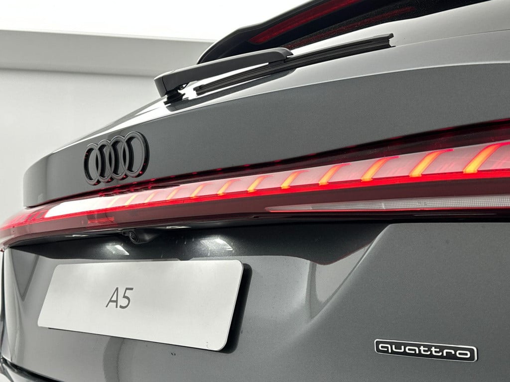 Audi A5 avant s edition 2.0 tfsi e 220 kw / 299 pk avant 7 versn