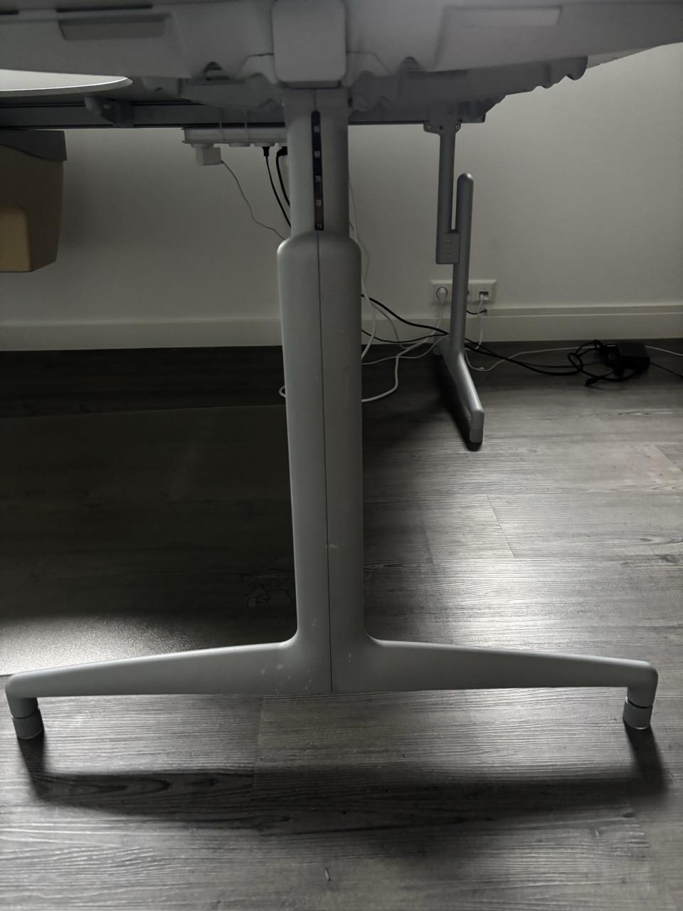 Lensvelt Rizatto hoekbureau's