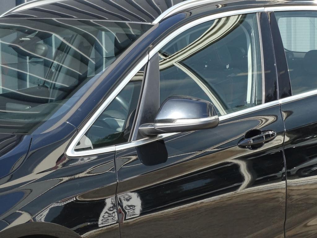 BMW 2-serie active tourer 218i executive | stoelverwarming | navi | bluetoo