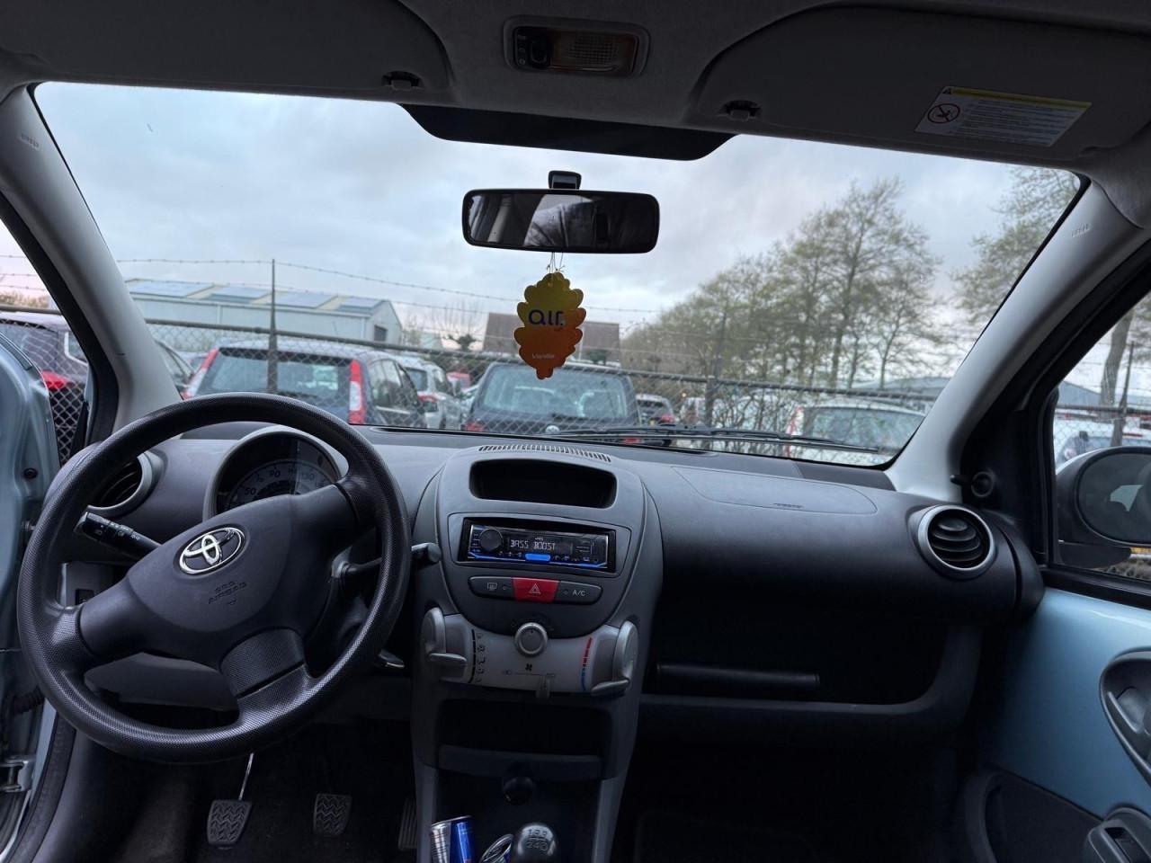 Toyota Aygo 1.0-12V Airco 5 deurs