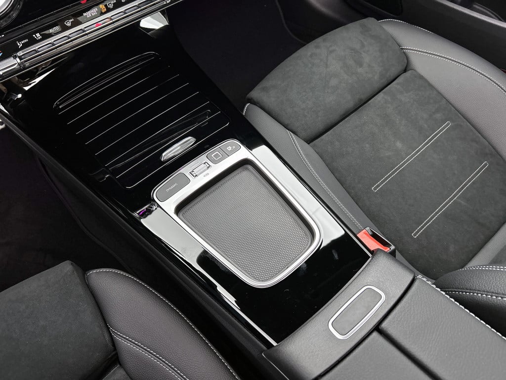 Mercedes-Benz Cla 180 business solution amg | amg line plus pakket | head-u