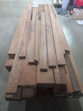 Prachtige partij Jatoba hardhout, totaal 42 delen