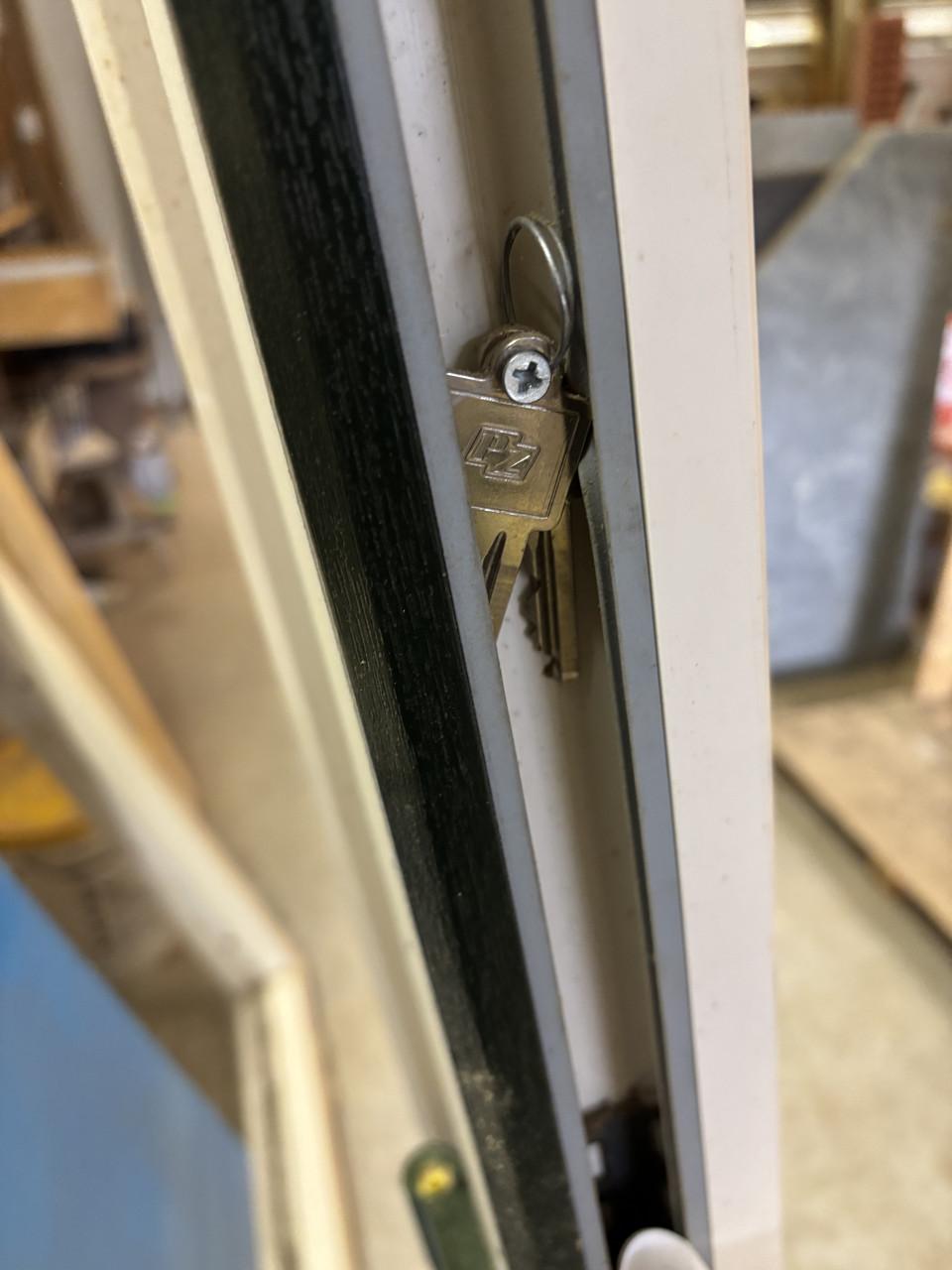 Kunststof achterdeur nieuw