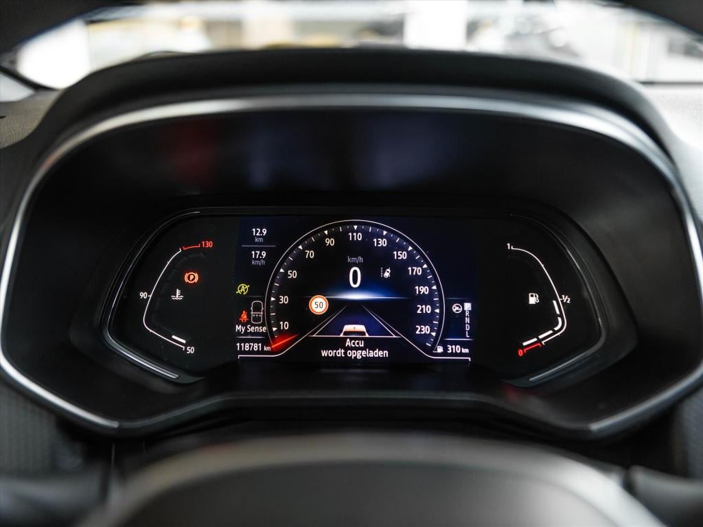 Renault Clio 1.0 tce 90pk intens automaat | navigatie | 360 camera | park. 