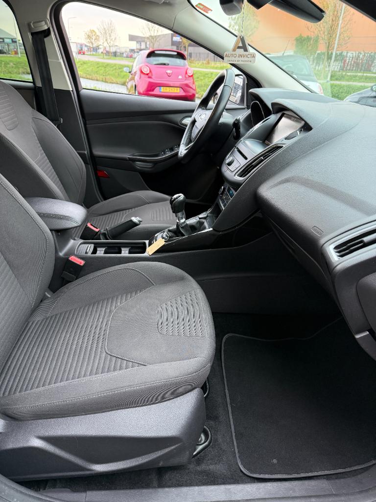 Ford Focus 1.0 - titanium edition