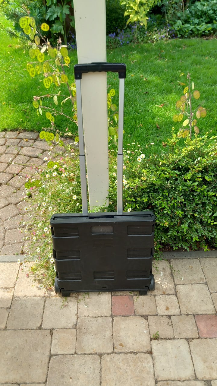 Opvouwbare trolley met krat