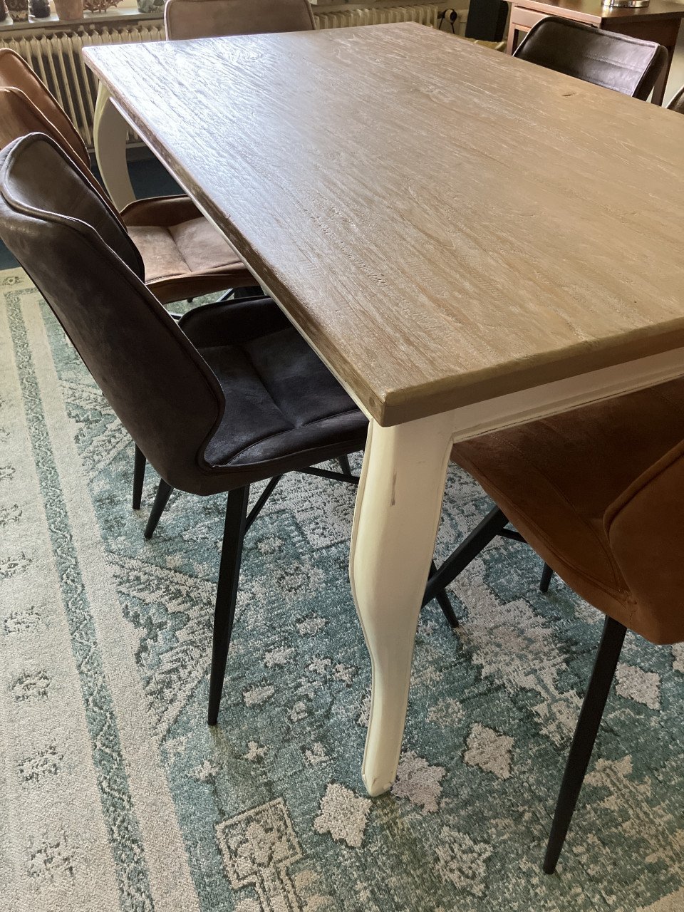 Grenen eettafel met 6 stoelen