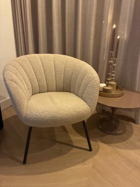 Mooie beige fauteuil