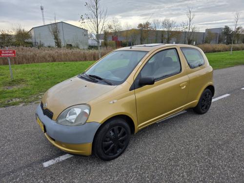 Toyota Yaris 1.0-16V VVT-i Terra met Trekhaak!