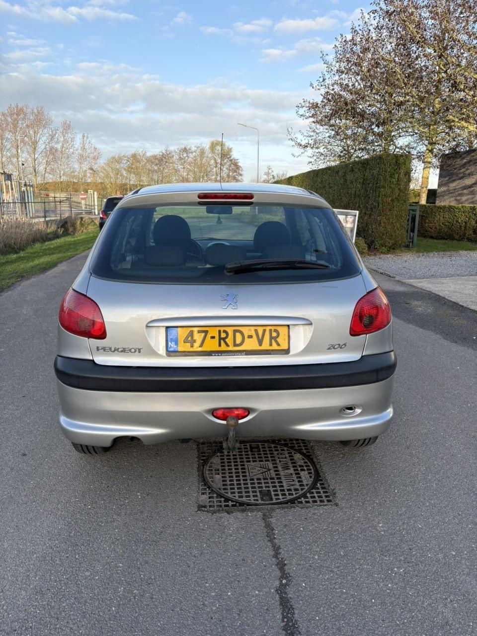 Peugeot 206