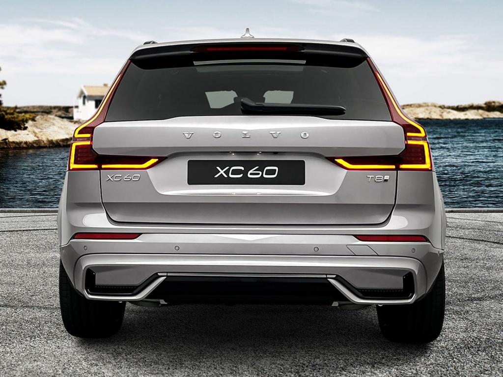 Volvo XC60 t8 awd ultra dark executive edition