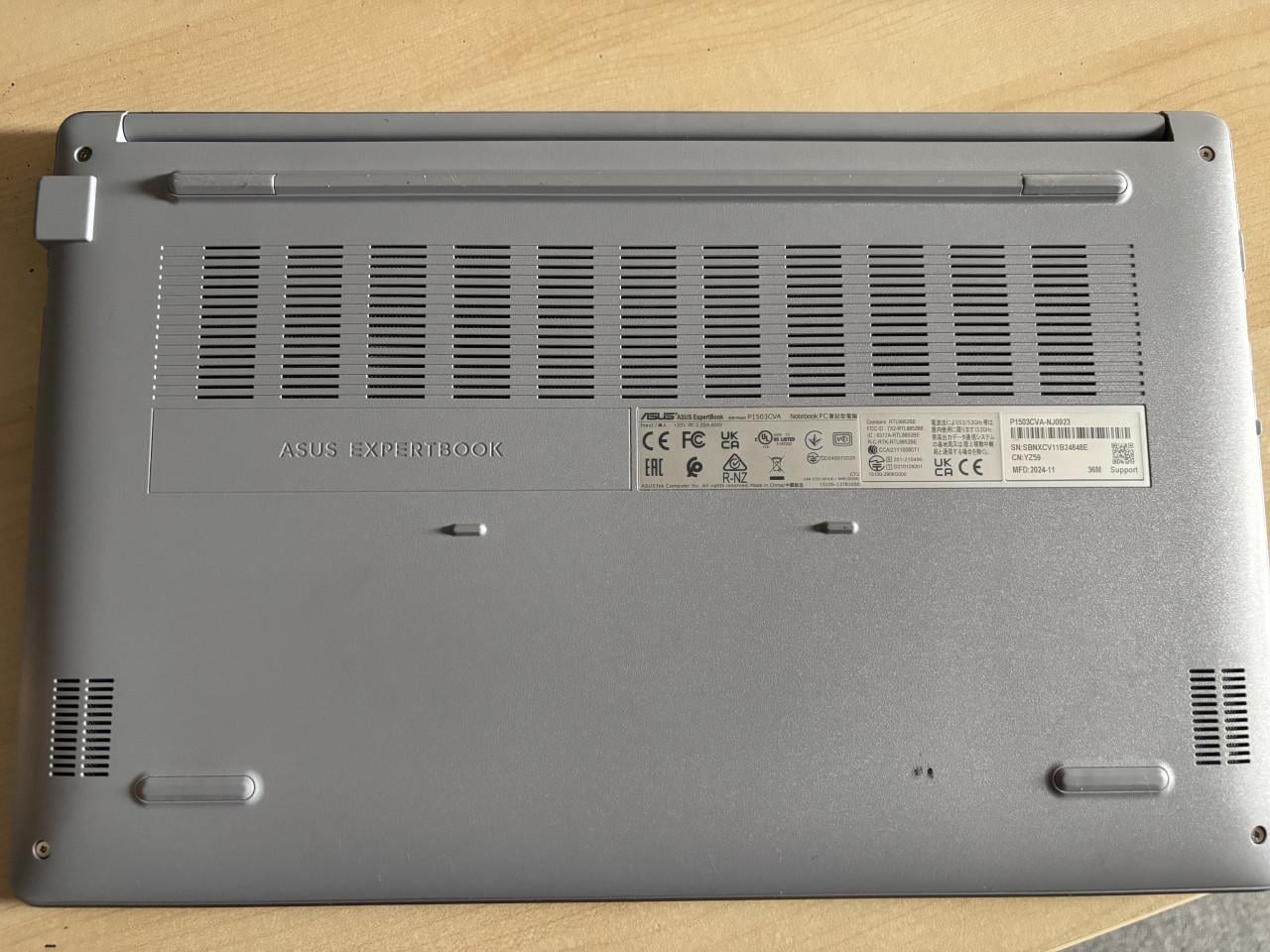 ASUS ExpertBook P1503CVA – 16GB RAM – i3 – 256GB SSD – Windows 11