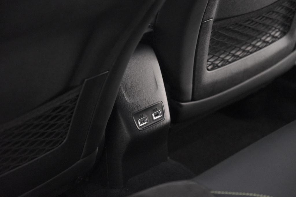 Peugeot 2008 puretech 130 eat8 gt | 360 camera | stoelmassage | adaptieve c
