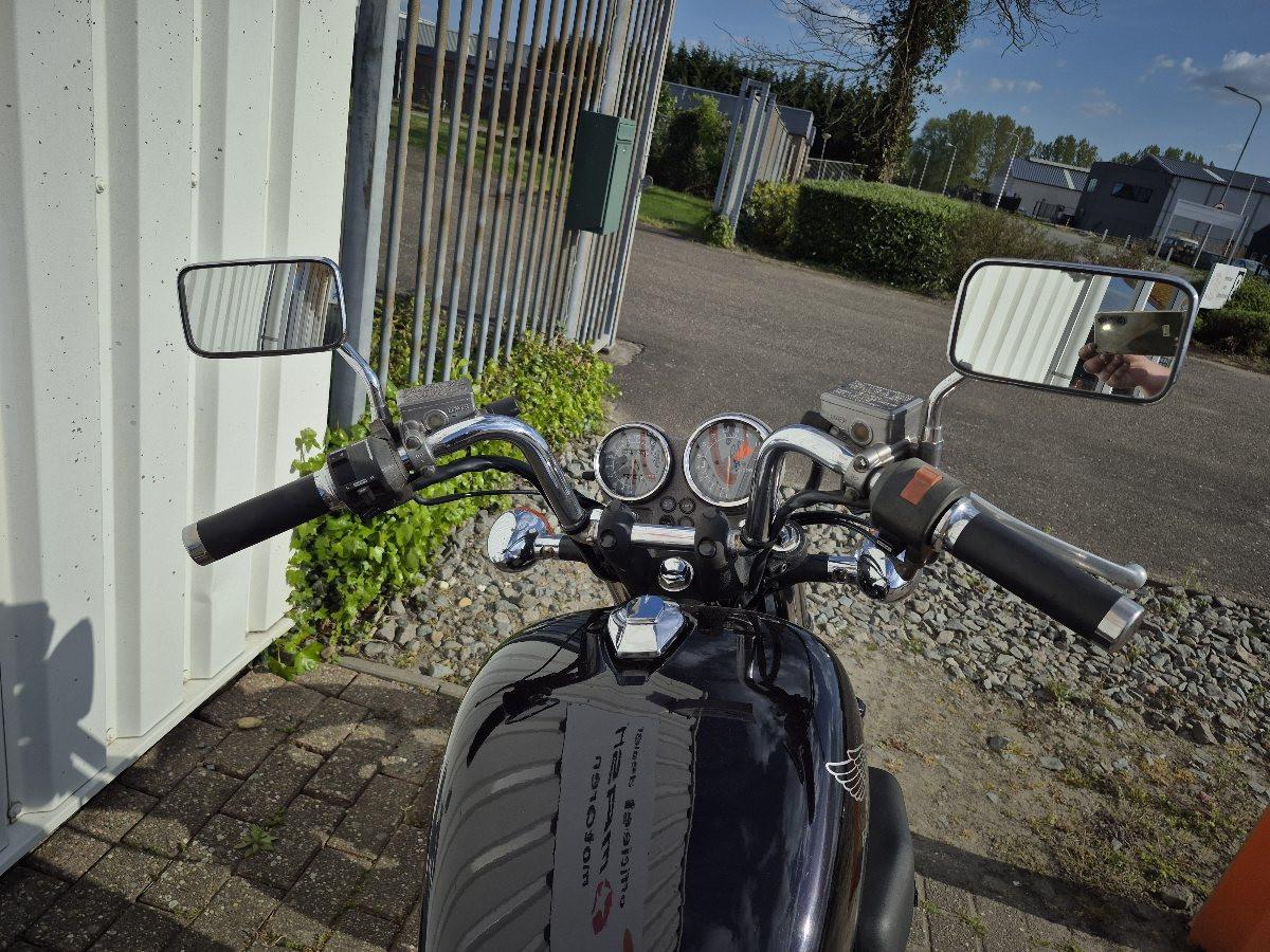 Honda Supermagna VF700C