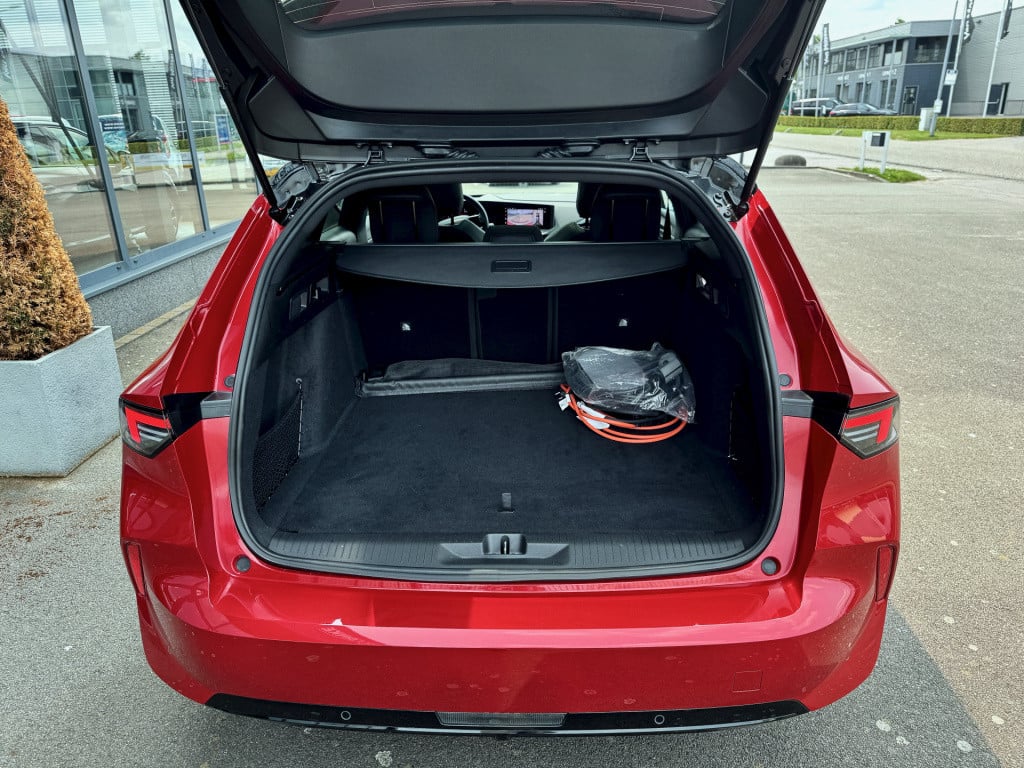 Opel Astra sports tourer 1.6 turbo plug in hybrid ultimate pano dak