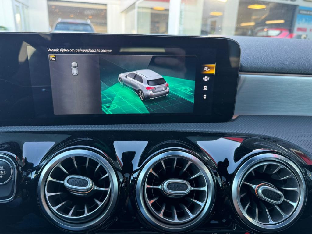 Mercedes-Benz A-Klasse 250 e business solution amg limited