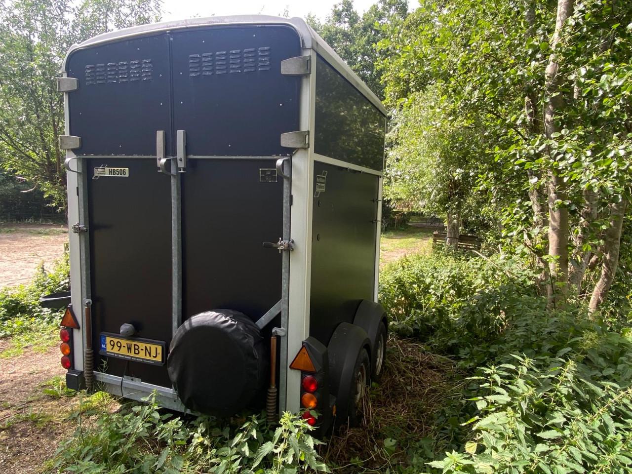 Te Koop: mooie IFOR WILLIAMS paarden trailer voor 2 paarden