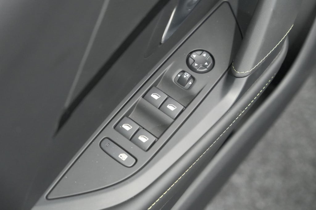 Peugeot 208 hybrid 136 e-dcs6 gt | 360 camera | adaptieve cruise control | 