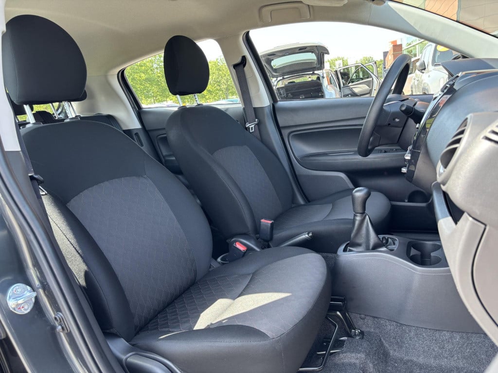 Mitsubishi Space Star 1.2 connect+