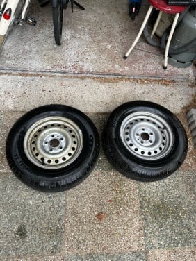 Banden + velg 195 70 R14 / 5 gaats