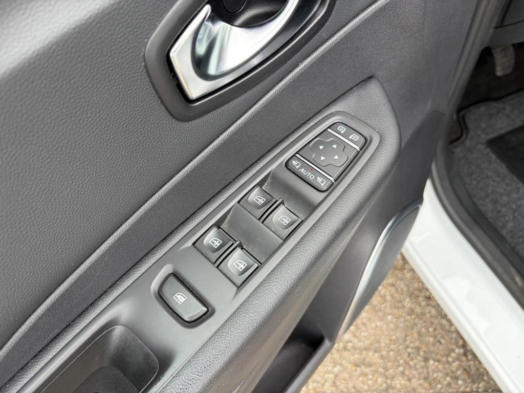 Renault Captur 0.9 tce intens + trekhaak!
