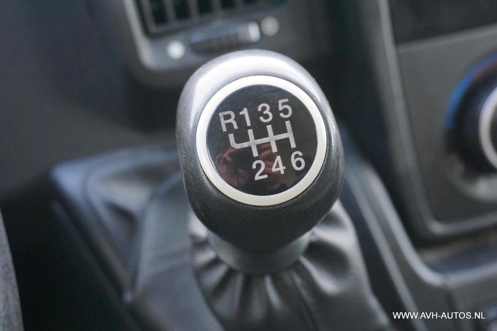 Peugeot Boxer 330 2.2 hdi l2h2 profit+