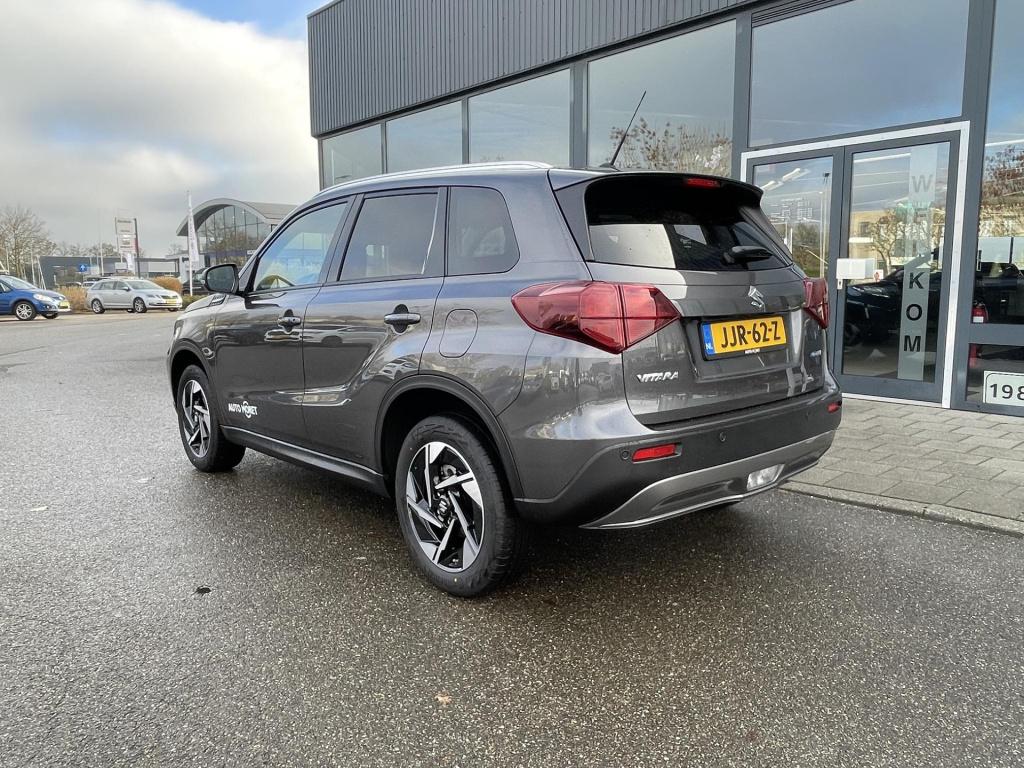 Suzuki Vitara 1.4 boosterjet style smart hybrid