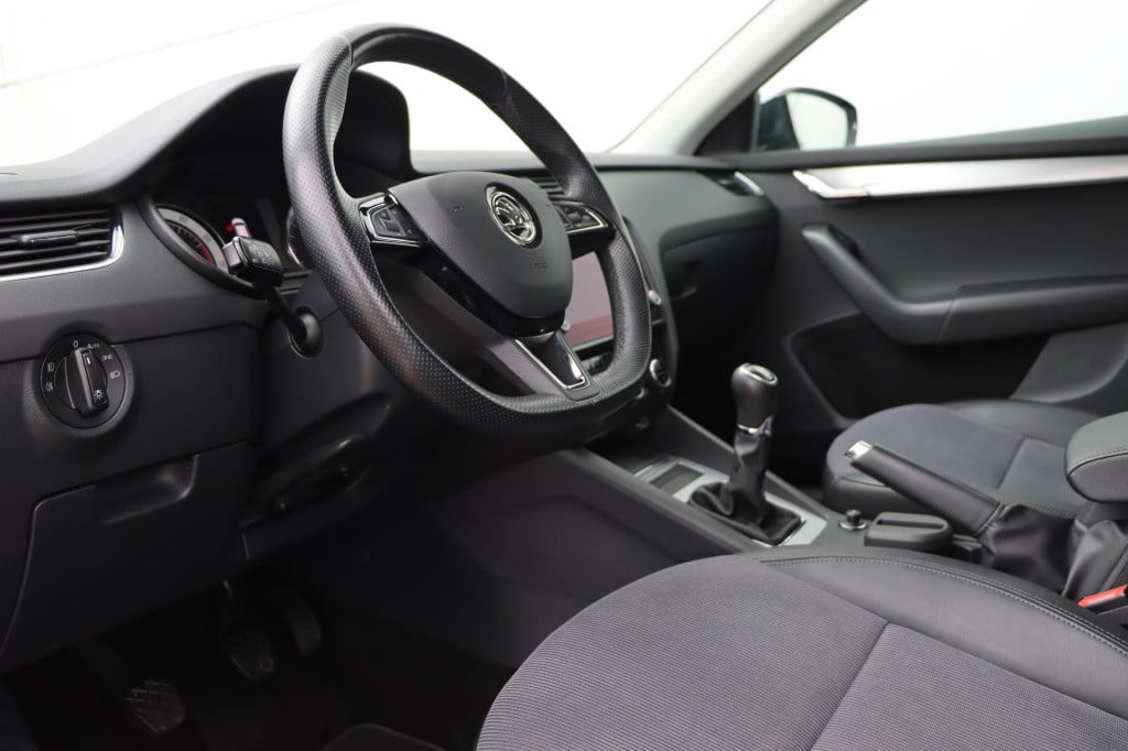 Skoda Octavia combi 1.0 tsi 115pk business edition plus