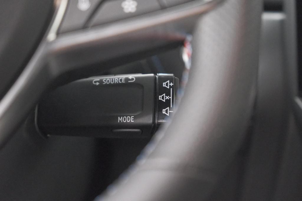 Renault Captur 1.8 e-tech full hybrid 160 esprit alpine | rondom camerazich