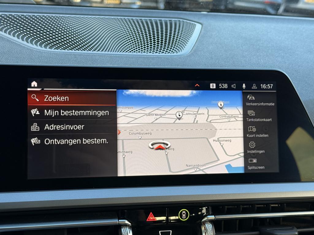 BMW 3-serie touring 330e | stoelverwarming | apple carplay | achteruitrijca