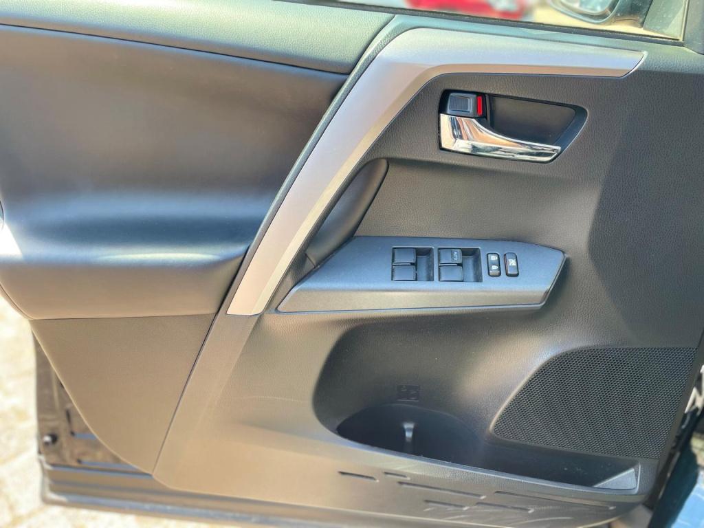 Toyota Rav4 2.5 hybrid awd executive black edition|panoramadak|trekhaak|165