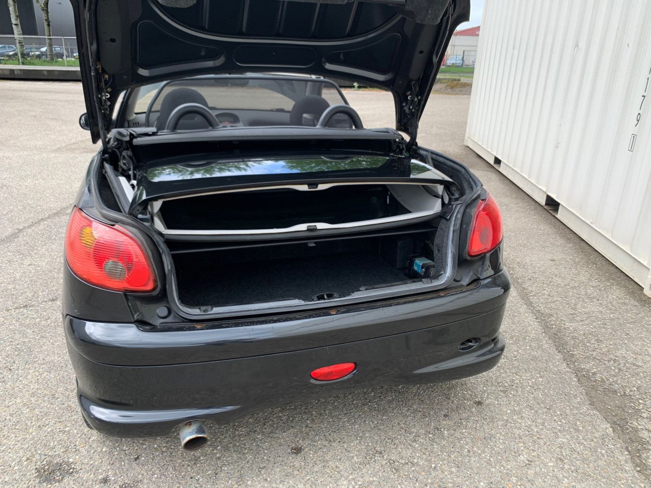 Peugeot cabrio 206 2.0 liter