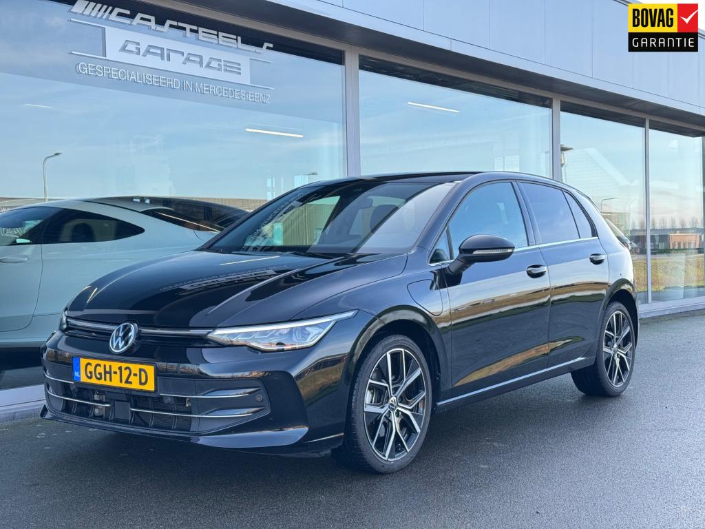 Volkswagen Golf 1.5 ehybrid 50 edition automaat , elektrische voorstoelen, 