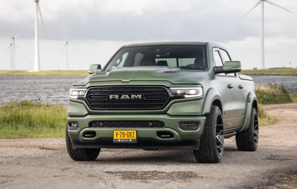 Dodge Ram 1500 5.7 v8 4x4 crew cab limited bpm vrij / all in prijs / pano /