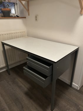 Vintage bureau