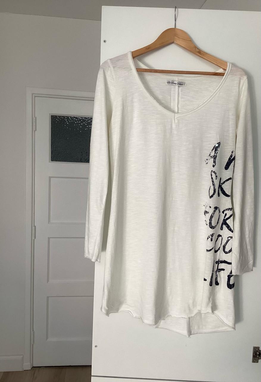 Lang shirt met letters nog heel netjes maat L
