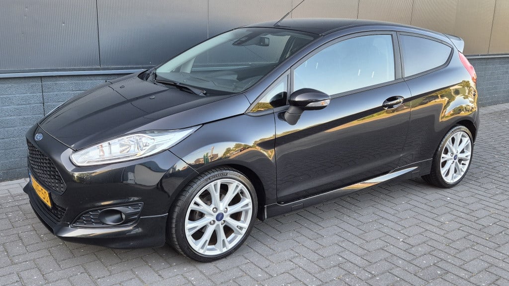 Ford Fiesta 1.0 ecoboost. sport*navi*airco*pdc*lmv*nap*