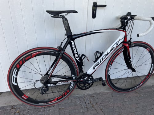 Racefiets Ridley Noah M 56