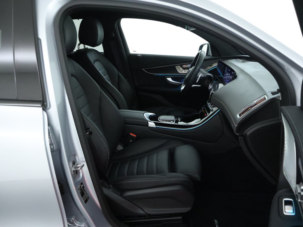 Mercedes-Benz Eqc 400 4matic amg line 80 kwh | schuifdak | trekhaak | stoel